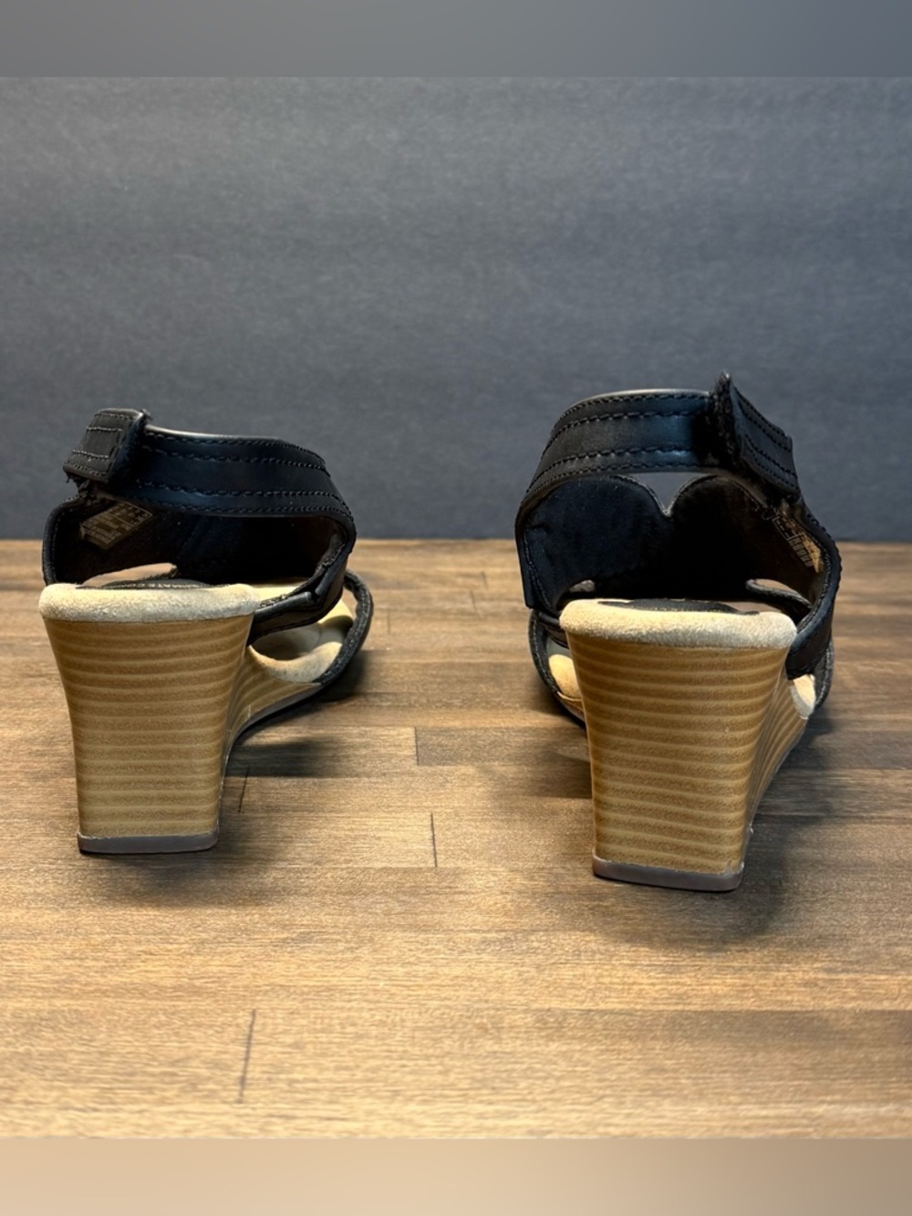 Clarks Black Leather Wedge Sandals with Tan Wedge - Picture 5 of 10